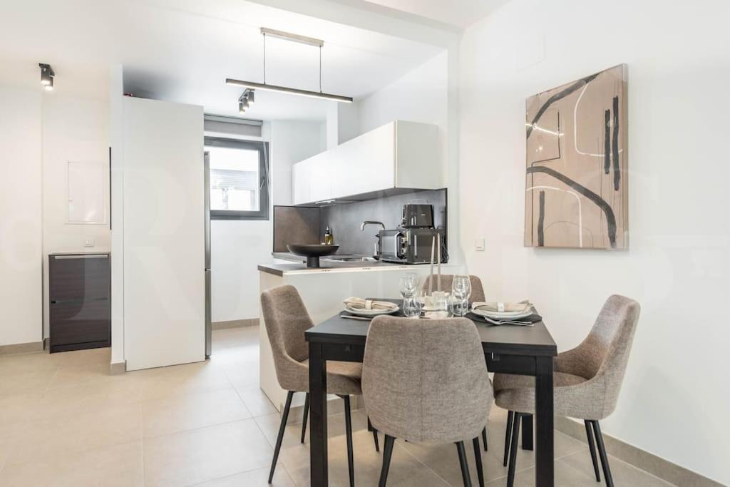 Modern Apartment With Patio & Parking By Rems Málaga Exterior foto
