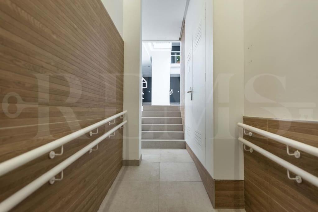 Modern Apartment With Patio & Parking By Rems Málaga Exterior foto